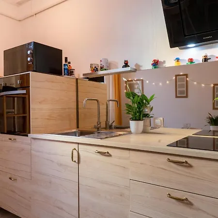 Apartment Confortable A *